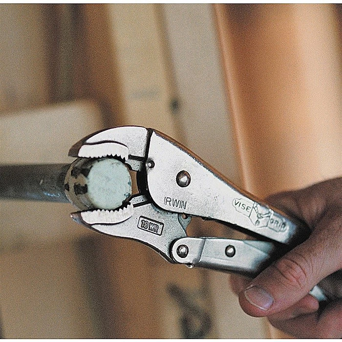 Irwin Vise Grip 7WR Curved Jaw Wire Cutting Locking Pliers 175mm 3 Irwin Vise Grip 7WR Curved Jaw Wire Cutting Locking Pliers 175mm - Image 3