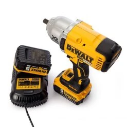 Dewalt DCF899P2 18V XR 1/2" High Torque Impact Wrench 2 X 5.0Ah Batteries 8 Dewalt DCF899P2 18V XR 1/2" High Torque Impact Wrench 2 X 5.0Ah Batteries -Outlet The Build Edge Store 0086256 700