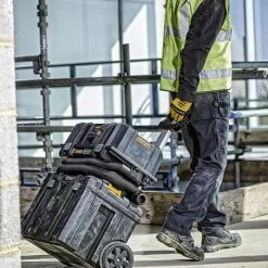 DEWALT DCV586MT2 54V FlexVolt M-Class Cordless Wet & Dry Dust Extractor 2 X 6.0Ah T-Stak -Outlet The Build Edge Store 0089343 700