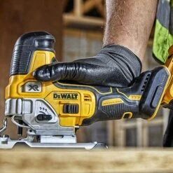 DeWalt DCS335N 18V XR Brushless Barrel Grip Jigsaw Body Only 9 DeWalt DCS335N 18V XR Brushless Barrel Grip Jigsaw Body Only -Outlet The Build Edge Store 0090430 700