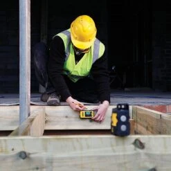 DEWALT DE0892 Red Laser Line Detector -Outlet The Build Edge Store 0090439 700