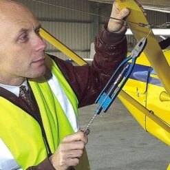 Draper 38896 250mm Wire Twisting Pliers -Outlet The Build Edge Store 0091146 700