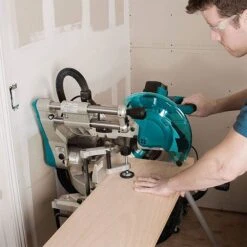 Makita LS1019L 260mm Double Bevel Compound Mitre Saw With Laser -Outlet The Build Edge Store 0093539 700
