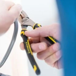 Stanley Max Steel 185mm Combination Pliers 0-89-867 -Outlet The Build Edge Store 0093601 700