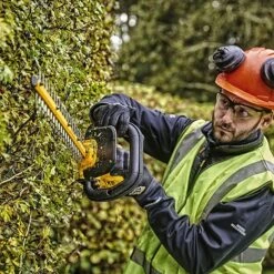 DeWalt DCMHT563P1 18V XR Cordless 55cm Hedge Trimmer 25mm Gap & 5.0Ah Battery -Outlet The Build Edge Store 0094328 700