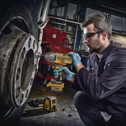 Dewalt DCF899P2 18V XR 1/2" High Torque Impact Wrench 2 X 5.0Ah Batteries 9 Dewalt DCF899P2 18V XR 1/2" High Torque Impact Wrench 2 X 5.0Ah Batteries -Outlet The Build Edge Store 0095389 700