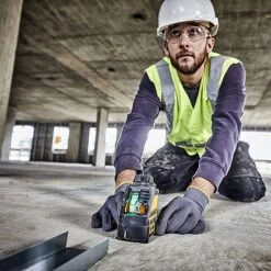 DeWalt DW088CG Cross Line Green Laser 20m -Outlet The Build Edge Store 0095670 700