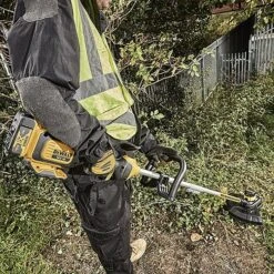 DeWalt DCM561PBS 18V XR 33cm Split Shaft Grass Strimmer Body Only -Outlet The Build Edge Store 0095735 700