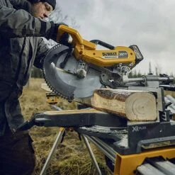 DeWalt DHS780T2 54V XR 305mm FlexVolt Dual Mitre Saw 12" 2 X 6.0Ah Batteries -Outlet The Build Edge Store 0095845 700
