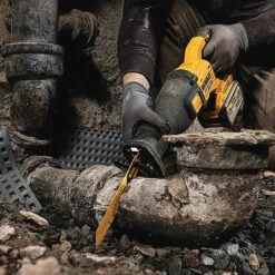 DeWalt DCS389N 54V FlexVolt High Power Reciprocating Saw Body Only -Outlet The Build Edge Store 0096344 700