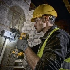 Dewalt DCD796P2 18V XR Brushless Combi Drill 2 X 5.0Ah Batteries -Outlet The Build Edge Store 0096970 700