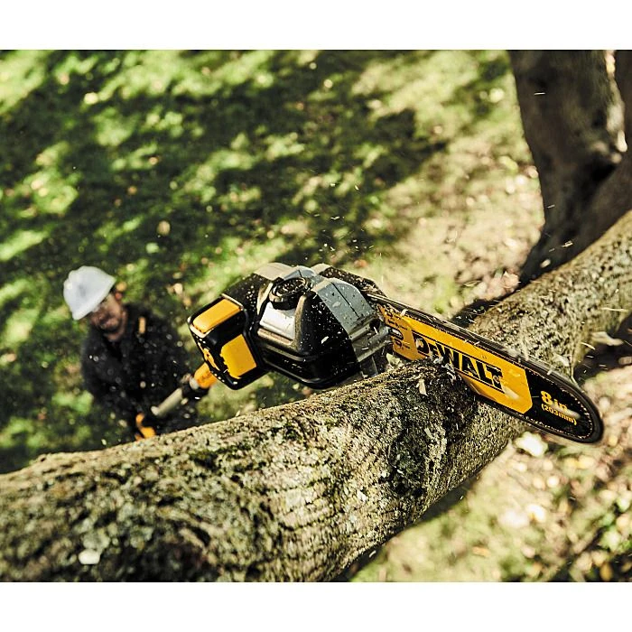 DEWALT DCMPS567N 18V XR Cordless Pole Saw Chainsaw - Body Only 4 DEWALT DCMPS567N 18V XR Cordless Pole Saw Chainsaw - Body Only - Image 4
