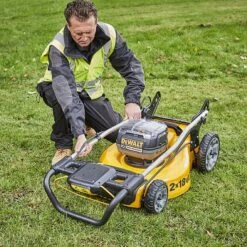 DeWalt DCMW564RN 18V XR 48cm Brushless Lawnmower DCMW564 Lawn Mower Body Only -Outlet The Build Edge Store 0098782 700