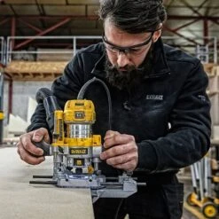 DeWalt D26204K 1/4" Premium 2 In 1 Router -Outlet The Build Edge Store 0100721 700