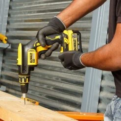 DeWalt DCF620N 18V XR Brushless Drywall Screwdriver Body Only 7 DeWalt DCF620N 18V XR Brushless Drywall Screwdriver Body Only -Outlet The Build Edge Store 0102826 700