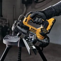 DeWalt DCS377NT 18V XR Compact Cordless Bandsaw T-Stak & Body Only 9 DeWalt DCS377NT 18V XR Compact Cordless Bandsaw T-Stak & Body Only -Outlet The Build Edge Store 0103546 700