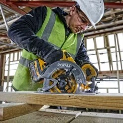 DeWalt DCB547 54V 9.0Ah XR Flexvolt Li-Ion Battery -Outlet The Build Edge Store 0103733 700