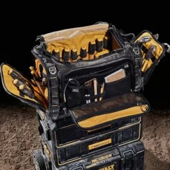 DeWalt ToughSystem 2.0 55cm Tool Bag DWST83522-1 9 DeWalt ToughSystem 2.0 55cm Tool Bag DWST83522-1 -Outlet The Build Edge Store 0104385 700