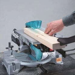 Makita LH1040 Mitre & Table Combination Saw 260mm 230V 5 Makita LH1040 Mitre & Table Combination Saw 260mm 230V -Outlet The Build Edge Store 0104670 700